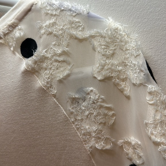 [#03] Size 3X Polka Dot Blouse with Thread Design | Short Sleeve, Plus-Size - Picture 4 of 4